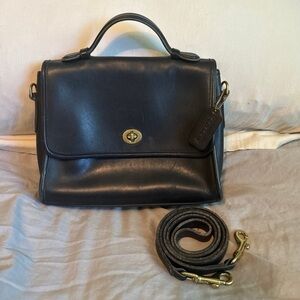 Rare Vintage 1980’s Coach Court bag navy